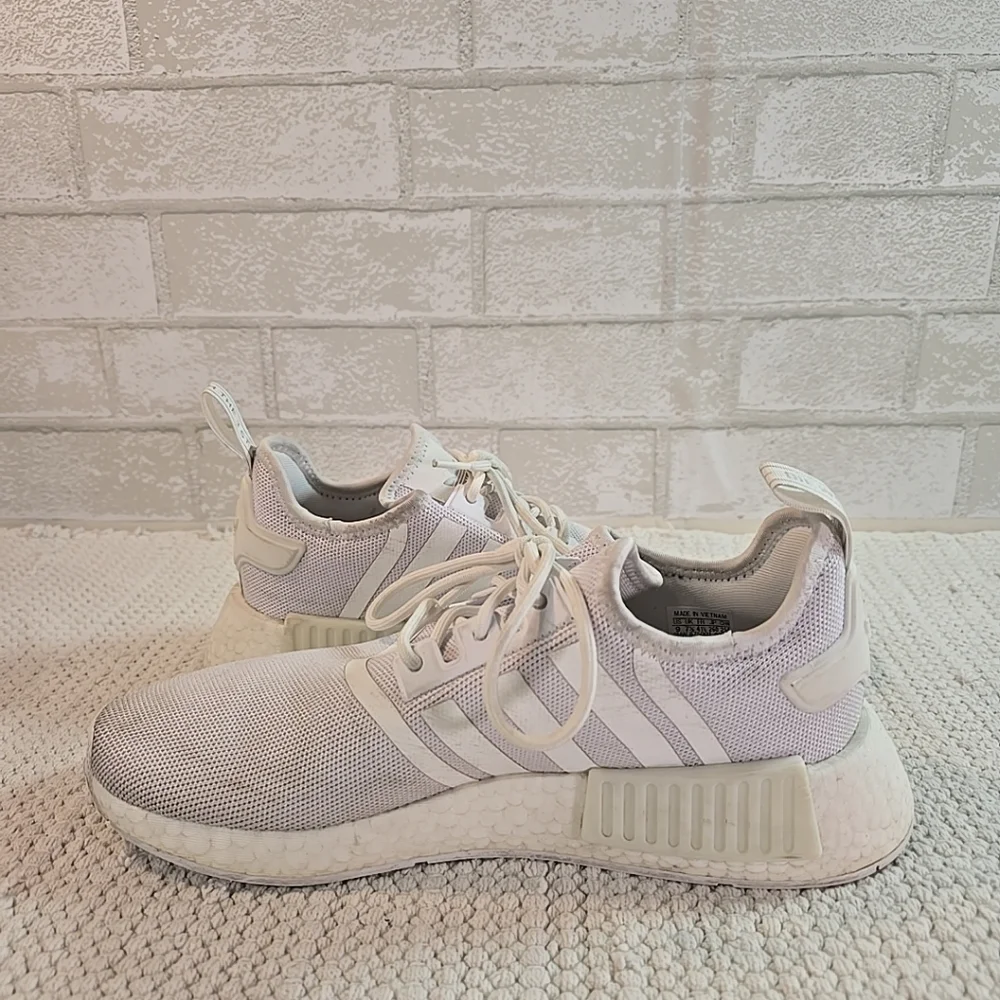 Adidas Originals NMD R1 Prime Blue Women’s White Shoes Size 9 GX8313 - Picture 9 of 13